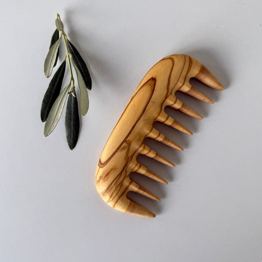 Peigne à dents larges en bois d’olivier – Design spécial, peigne en bois fait main, naturel et élégant
