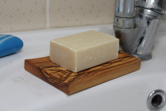 Porte-savon en bois d'olivier avec savon à l'huile d'olive naturel offert