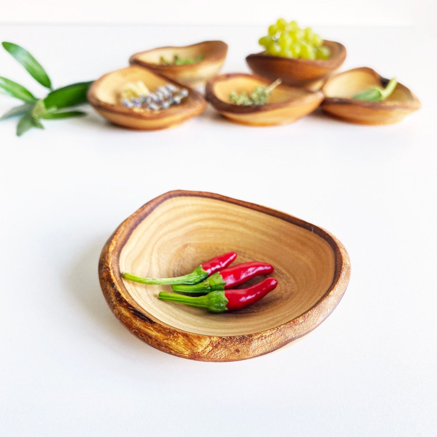 Olive Wood Rustic Mini Bowls, Wooden Live Edge Mini Plates, Olive Wood Mini Plates