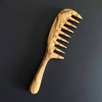 Helene Olive Wood Wide-Tooth Handle Comb – Personalized, Natural and Stylish