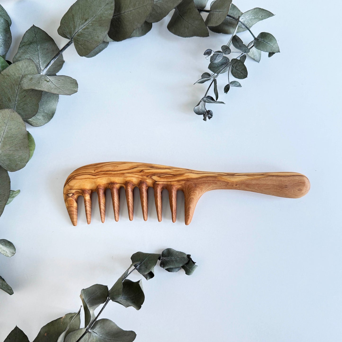 Olive Wood Wide-Tooth Handle Comb – Personalized, Natural and Stylish