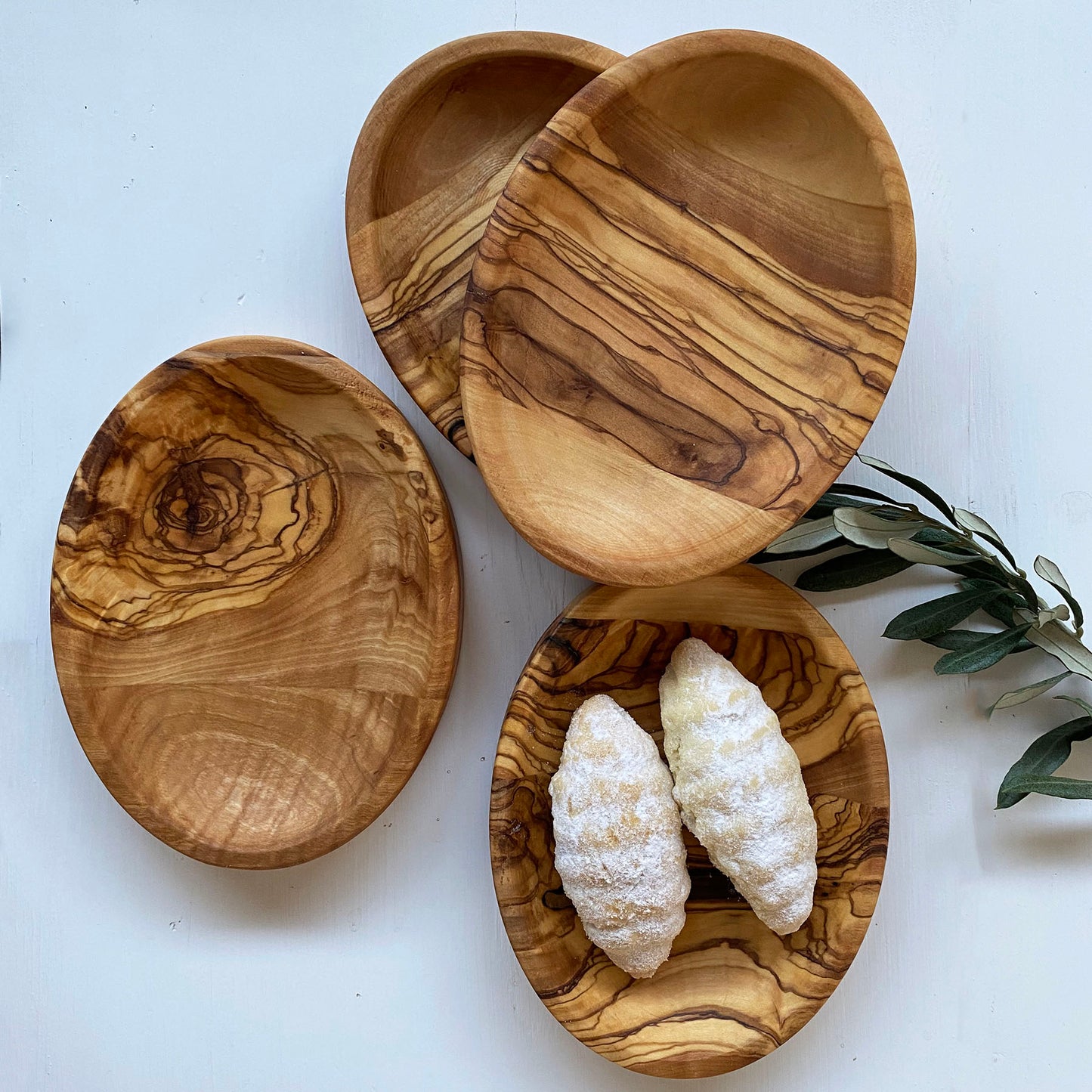 Olive Wood Elliptic Plates, Wooden Serving Plates for Fruit and Vegetables, Oval Snack Dishes