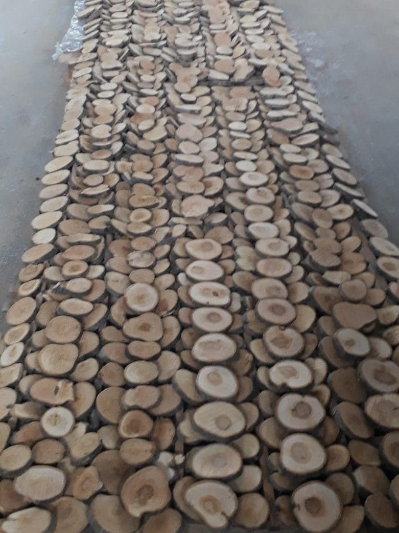 100-piece Small Olive Wood Slices for Epoxy Projects