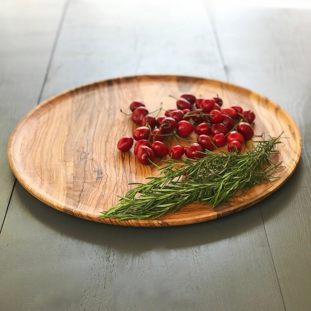 Personalized Olive Wood Round Tray, Coffee Table Tea Tray (15.7 inches)