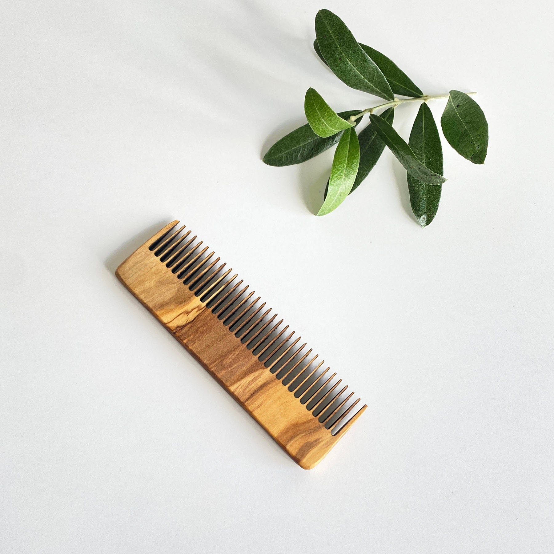 Personalized Olive Wood Close Tine Comb, Handmade Wooden Grooming Comb, Stylist hair comb, Authentic Wooden Hair brush, Gift For Him