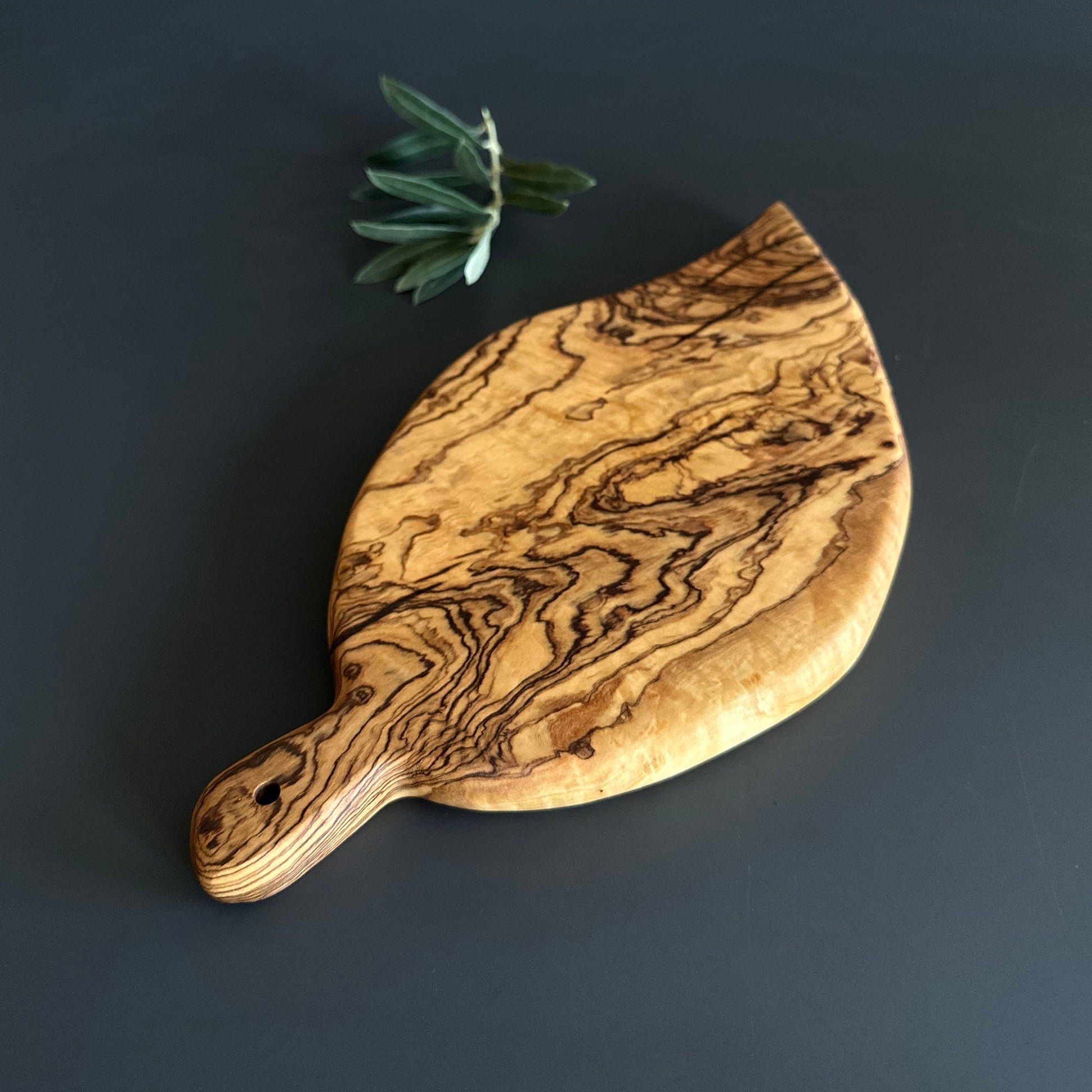 Olive Wood Board, Wooden Leaf Board, Authentic Wooden Serving Board, Natural Wood Cutting Board, High Quality Wooden Board