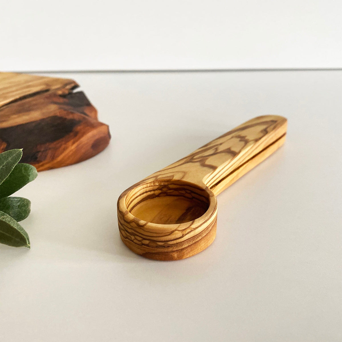 Olive wood Coffee Scoup / Bag Clip and Scoop / Gift For Coffee Lover / Coffee Scoop and Bag Sealer