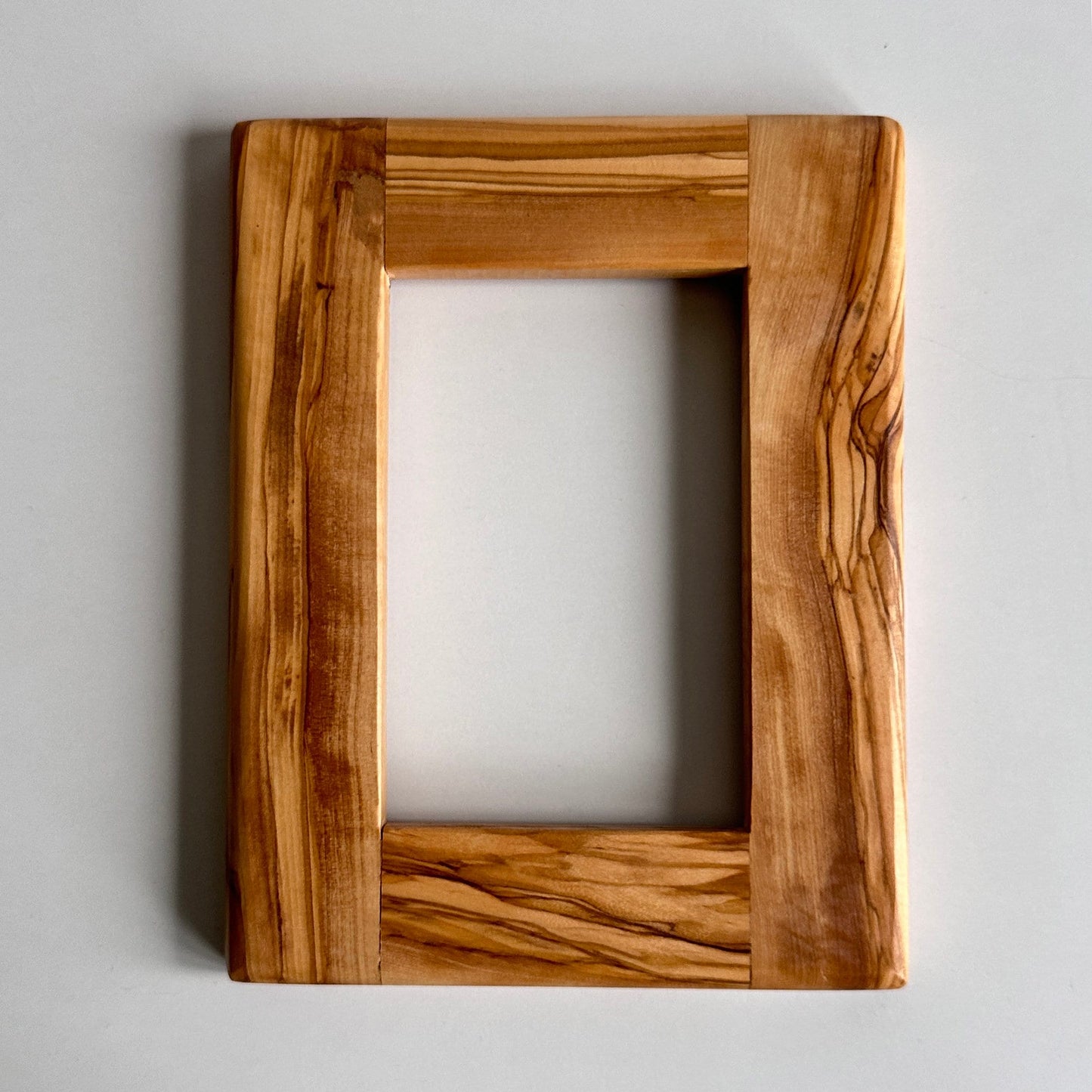 Customizable Olive Wood Picture Frame - Unique Valentine's Day Gift -Eco-Friendly Birthday Finds - Exclusive Birthday Designs