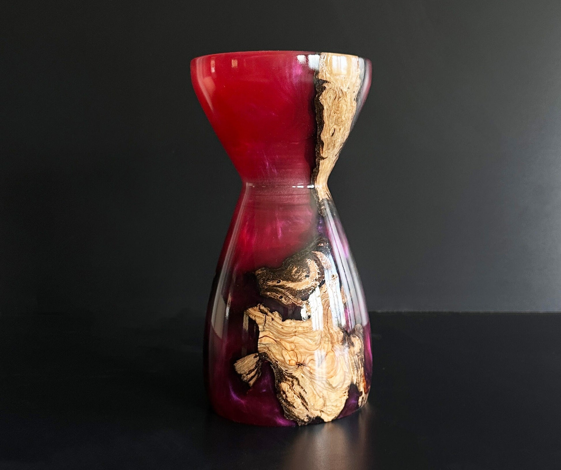 Handmade Epoxy Resin and Olive Wood Vase - Fuchsia Black and Natural Colors - 28 cm Height - Perfect Gift for Office and Home Decor"