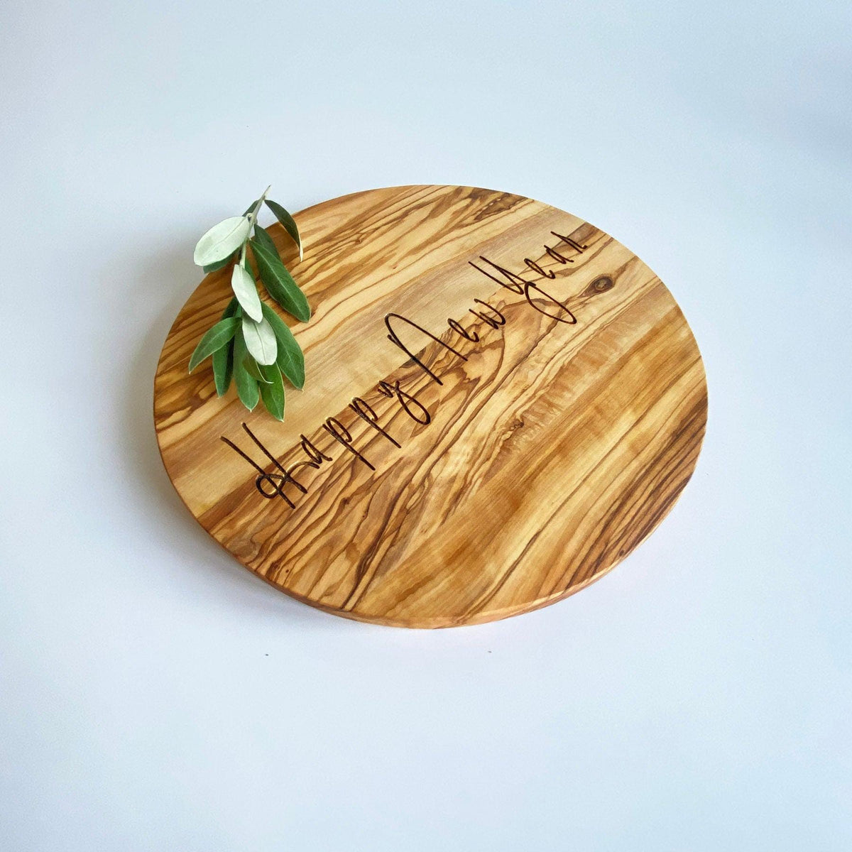 Personalized Olive Wood Cutting Board, Circle Serving Board