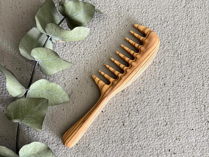 Personalizable Olive Wood Wide Tooth Comb – Handmade Hair Care