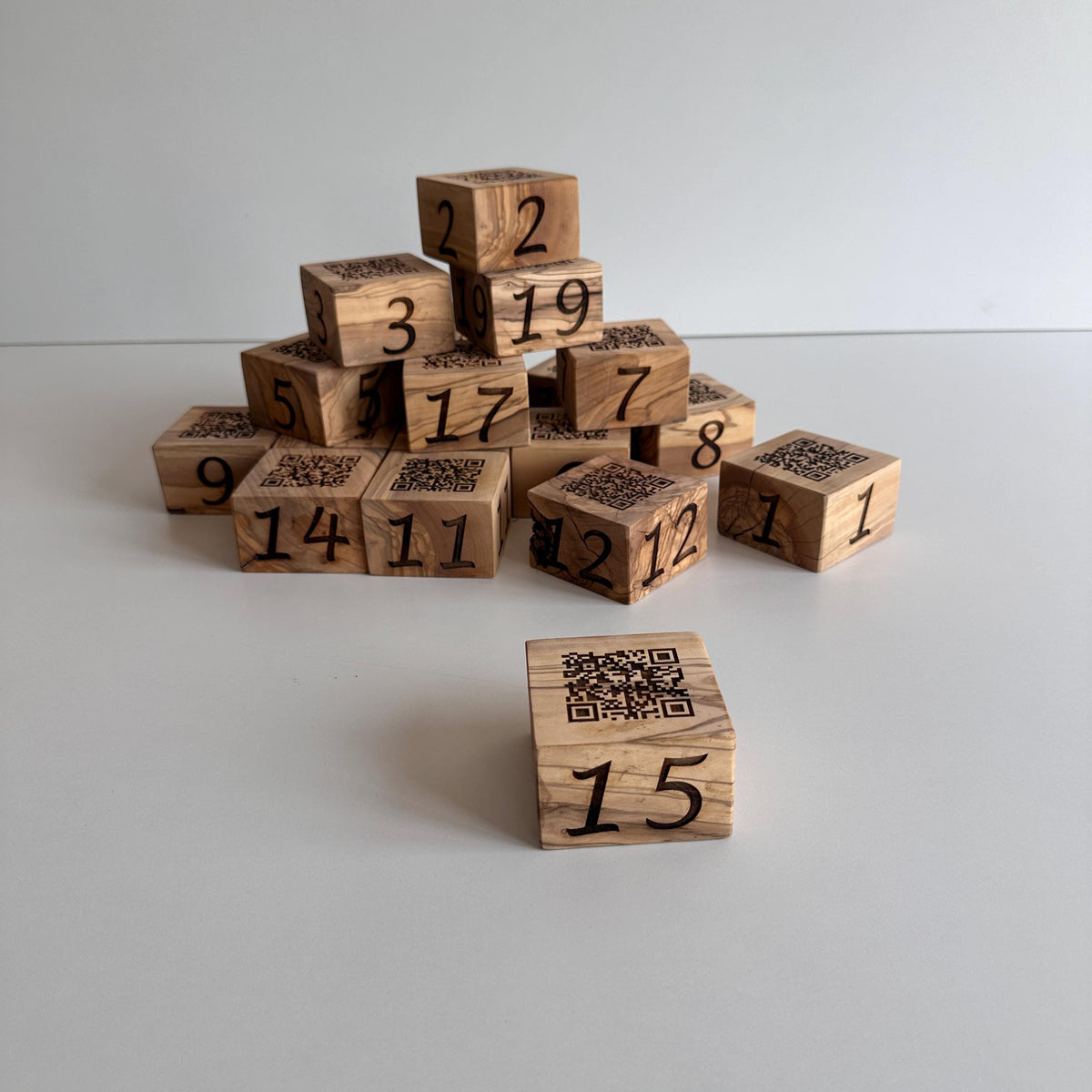 Olive Wood QR Code Table Number Sign – Restaurant Ordering System