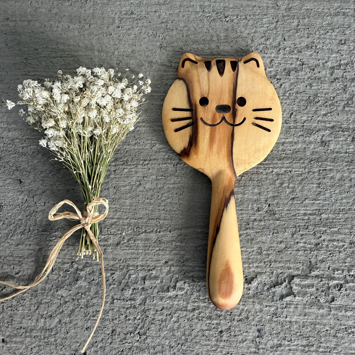 Personalized Olive Wood Comb and Mirror Set for Girls – Handmade Cat Design
