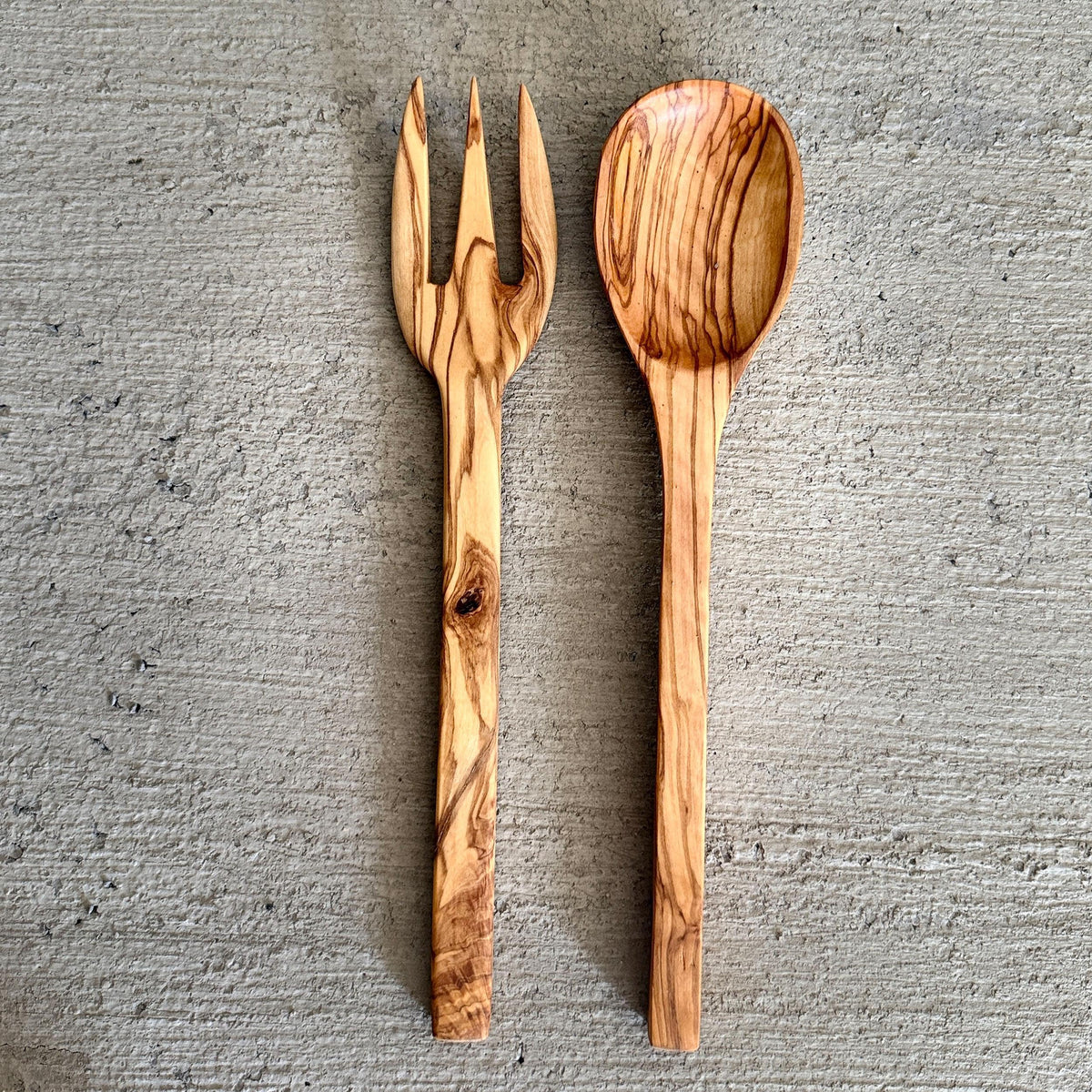 Large Olive Wood Serving Spoon and Fork Set – Handcrafted Elegance for Your Dining Experience