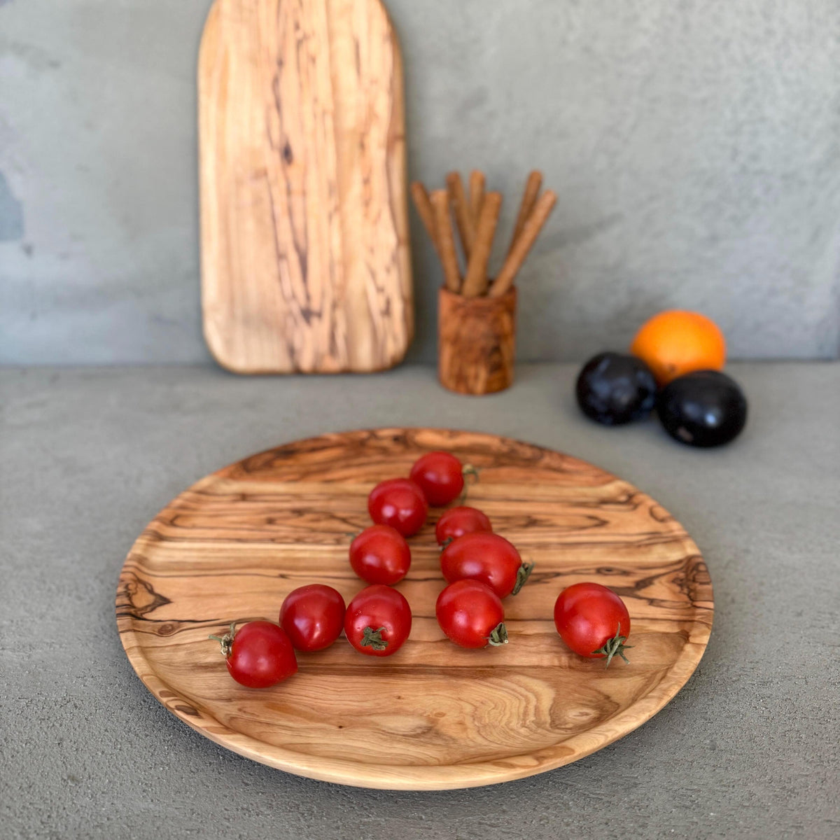 Customizable, handmade olive wood plates, Gift For Mom, Mothers Day Gifts For Mama