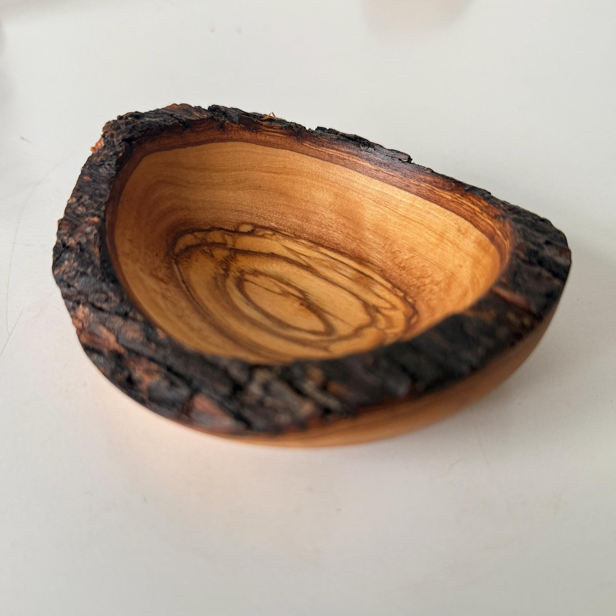 Olive Wood Snack Dish – Corporate Gift • Natural Edge • Hand-Turned • Eco-Friendly