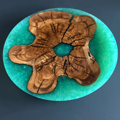 Olive Wood & Epoxy Decorative Serving Plate – Hand-Turned – 31 cm (12”)